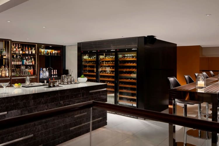 Cachet Bar